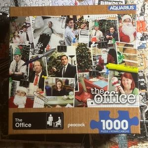 🧩 1000 piece Aquarius “The Office Christmas” 🧩. Great memorabilia! Complete.